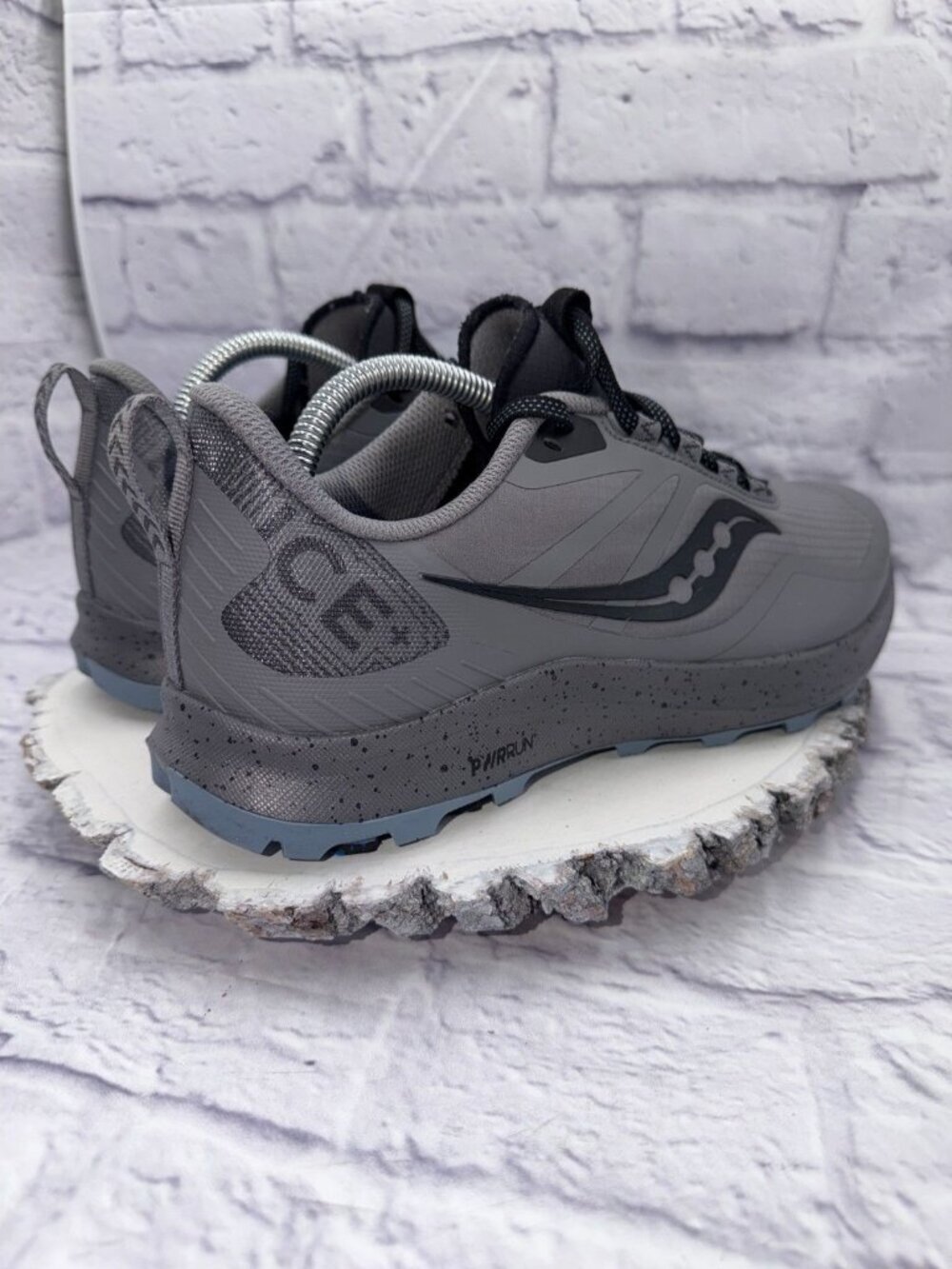 Saucony Womens Peregrine ICE+ 3 Trail Running Hiking Shoes Gray Size 11